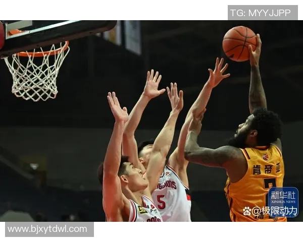 猛龙与76人激战G7精彩集锦回顾赛场瞬间尽显篮球魅力与激情